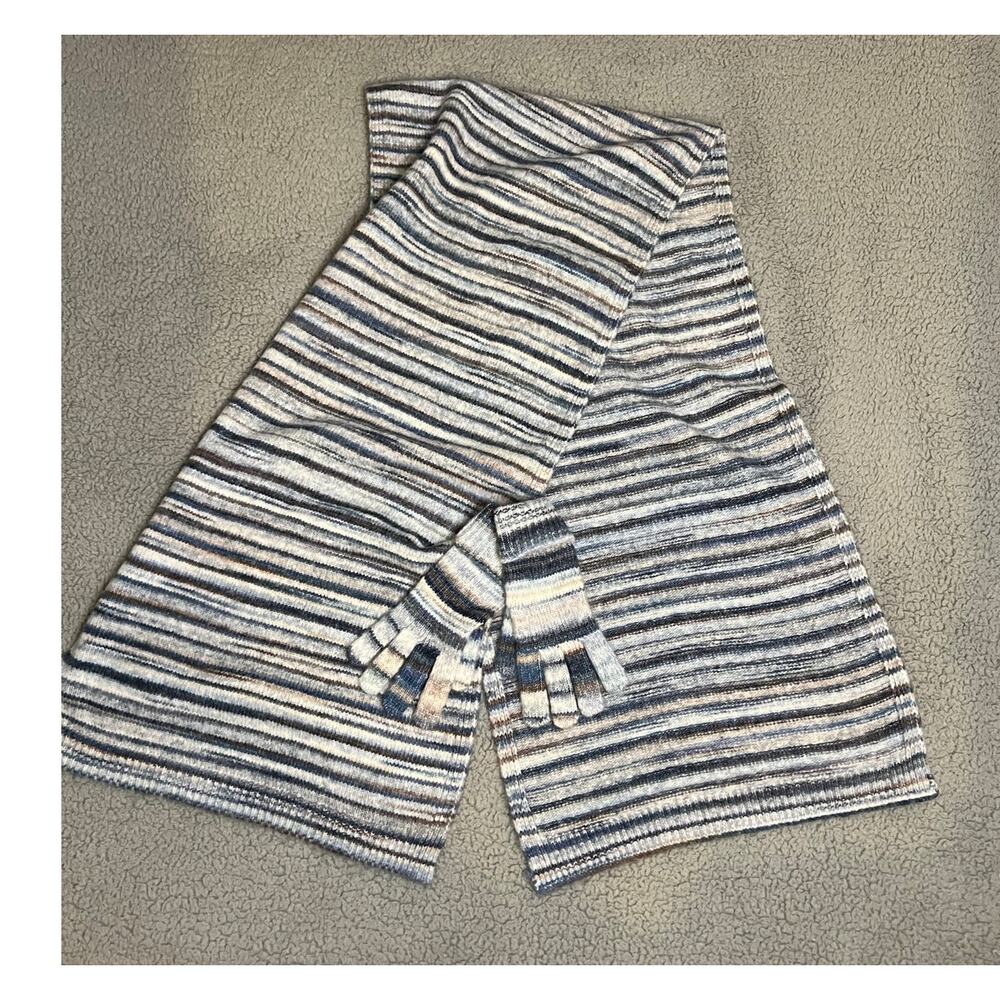AQUA knit scarf and glove set